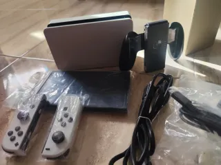 Nintendo Switch OLED Blanca y Negra