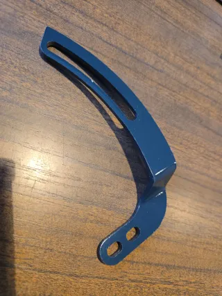 Soporte alternador Kubota nuevo