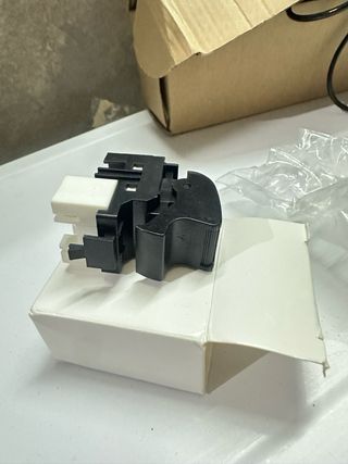 Interruptor Ventanilla Suzuki Vitara