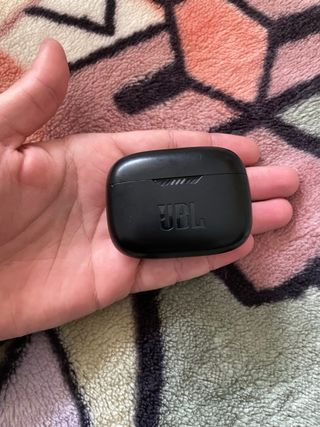 Altavoz y Auriculares JBL Negros