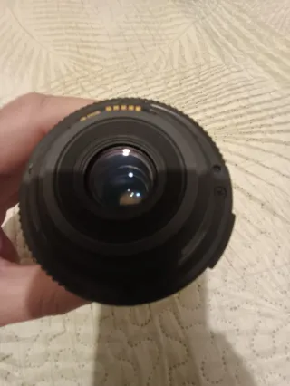 Objetivo Canon EF-S 18-55mm f/3.5-5.6 USM