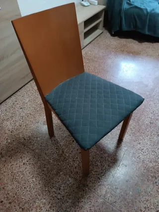 4 Sillas de Comedor Madera y Tela