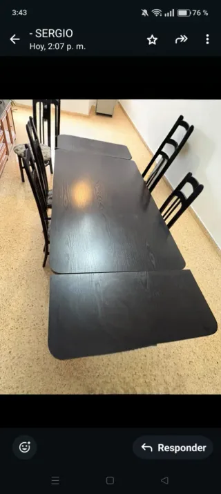 Mesa de comedor negra con 4 sillas