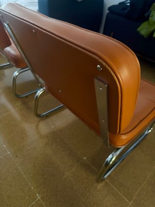 Butacas polipiel vintage color mostaza