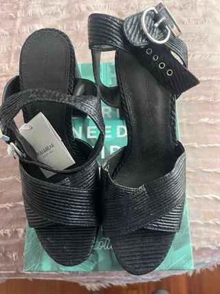 Sandalias Pull&Bear negras talla 38 sin estrenar