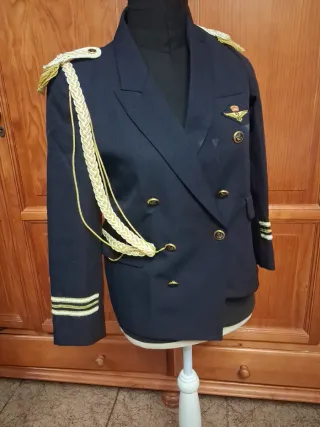 Traje comunión niño azul con medalla