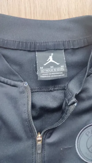 Sudadera Jordan/Nike Talla M Niño