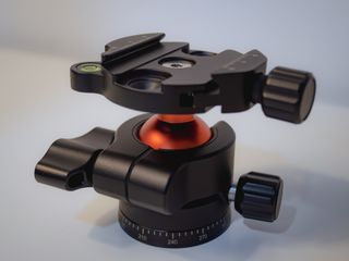 Rotula de bola KyF Concept BH-32L 360°