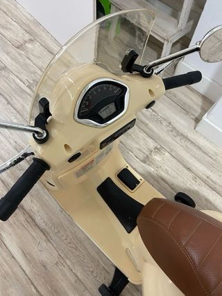 Vespa de juguete para niños