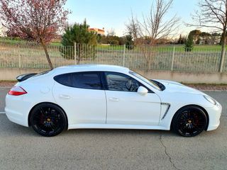 Porsche  Panamera diesel 2013