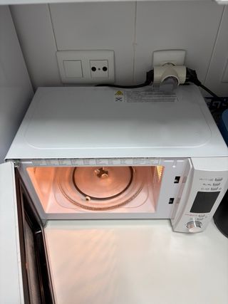 Microondas Candy CMXG20DW Blanco 20L