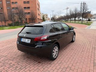 Peugeot 308 1.6 HDI 100 CV 5 PUERTAS AUTOMATICO