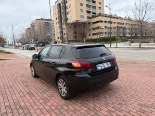 Peugeot 308 1.6 HDI 100 CV 5 PUERTAS AUTOMATICO