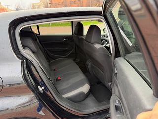 Peugeot 308 1.6 HDI 100 CV 5 PUERTAS AUTOMATICO