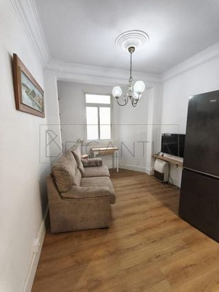 Piso en alquiler en Os Mallos - San Cristóbal en Coruña (A)