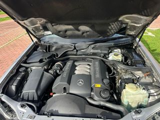 Mercedes-Benz Clase E320 V6