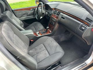 Mercedes-Benz Clase E320 V6