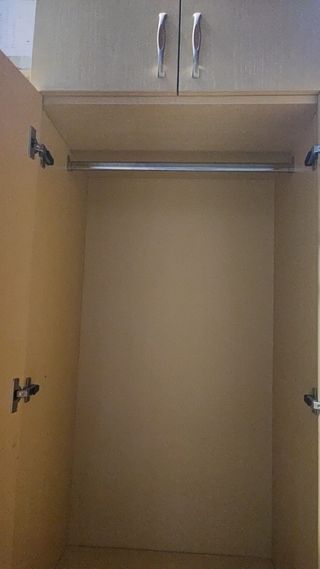 Estantería de oficina con armario