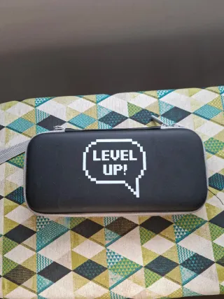 Funda Nintendo Switch Negra Level Up!