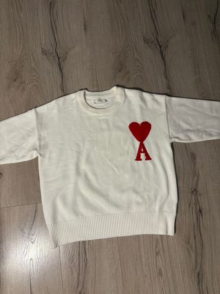 Jersey Ami Paris blanco corazón rojo