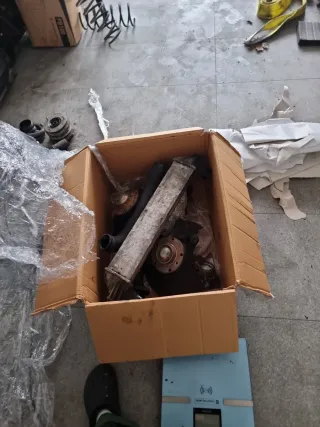 Lote de piezas de coche