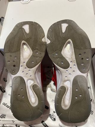 Zapatillas Jordan Rojas Talla 40.5