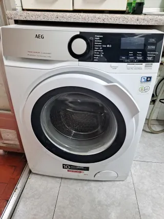 Lavadora AEG 7000 Series Lavamat Blanca