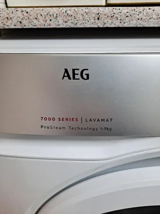 Lavadora AEG 7000 Series Lavamat Blanca