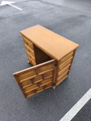 Mueble antiguo máquina de coser madera