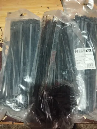 300 bridas 300x7,4mms bridas nylon