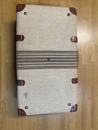 Maleta de viaje antigua