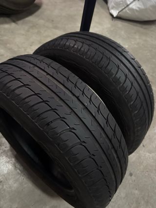 Pareja Neumáticos 185/60R15 88H
