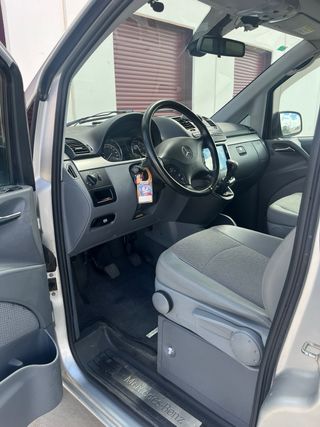 Mercedes-Benz Viano 2010