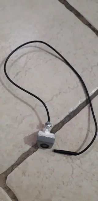 Cámaras para coche y cables