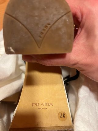 Sandalias Prada Marrón y Blanco