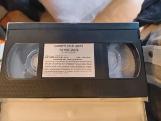 VHS Disney Los Aristogatos Aprende Inglés