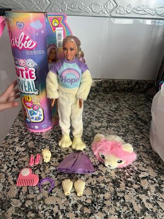 Barbie Cutie Reveal Muñeca
