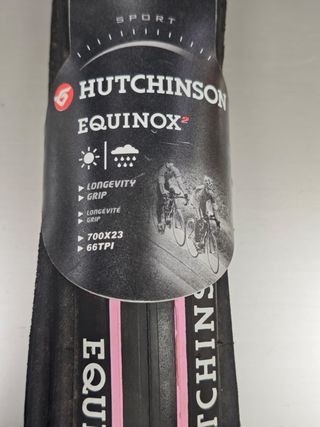 CUBIERTA HUTCHINSON EQUINOX 2