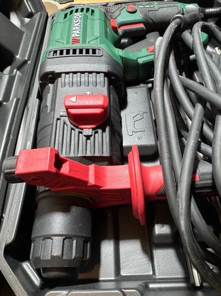 Martillo Percutor Parkside PBH 1050 D4