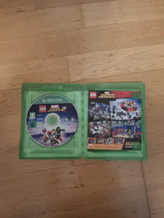 Xbox One S con 2 mandos y 5 juegos