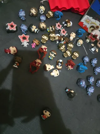 Kinder Joy Stranger Things Figuras