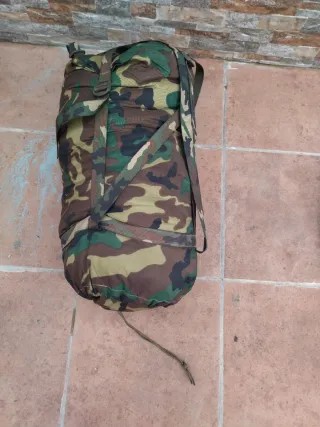Saco de dormir militar camuflado