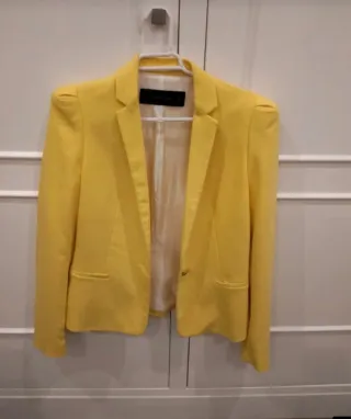 Americana Zara Amarilla Talla M