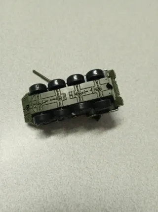 Vehículo militar blindado U375 War Shower.