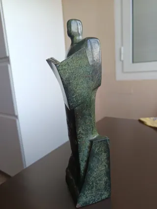 Escultura 100 años Diari de Girona de Rosa Serra