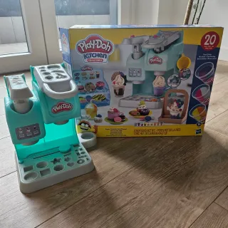 Play-Doh Kitchen Creations Máquina de Helados