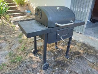 Barbacoa carbón regulable en altura