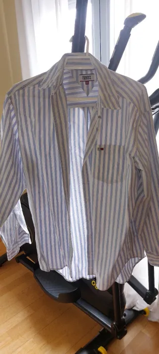 Camisa Tommy Hilfiger Rayas Azul y Blanco