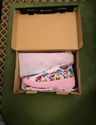 Zapatillas Puma Multicolor y Rosa