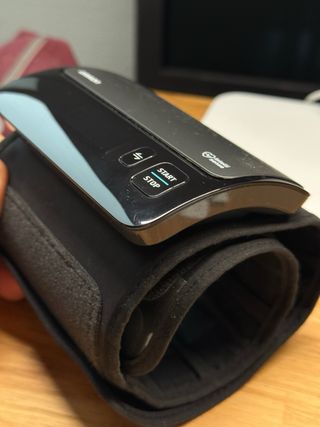 Monitor Tensión OMRON Evolv